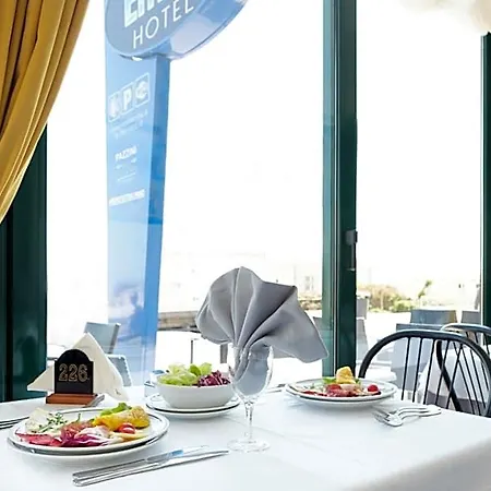 Hotel Emilia