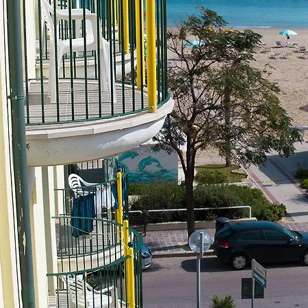 Emilia Hotel 3*