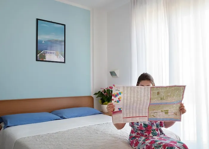 Hotel Emilia 3*